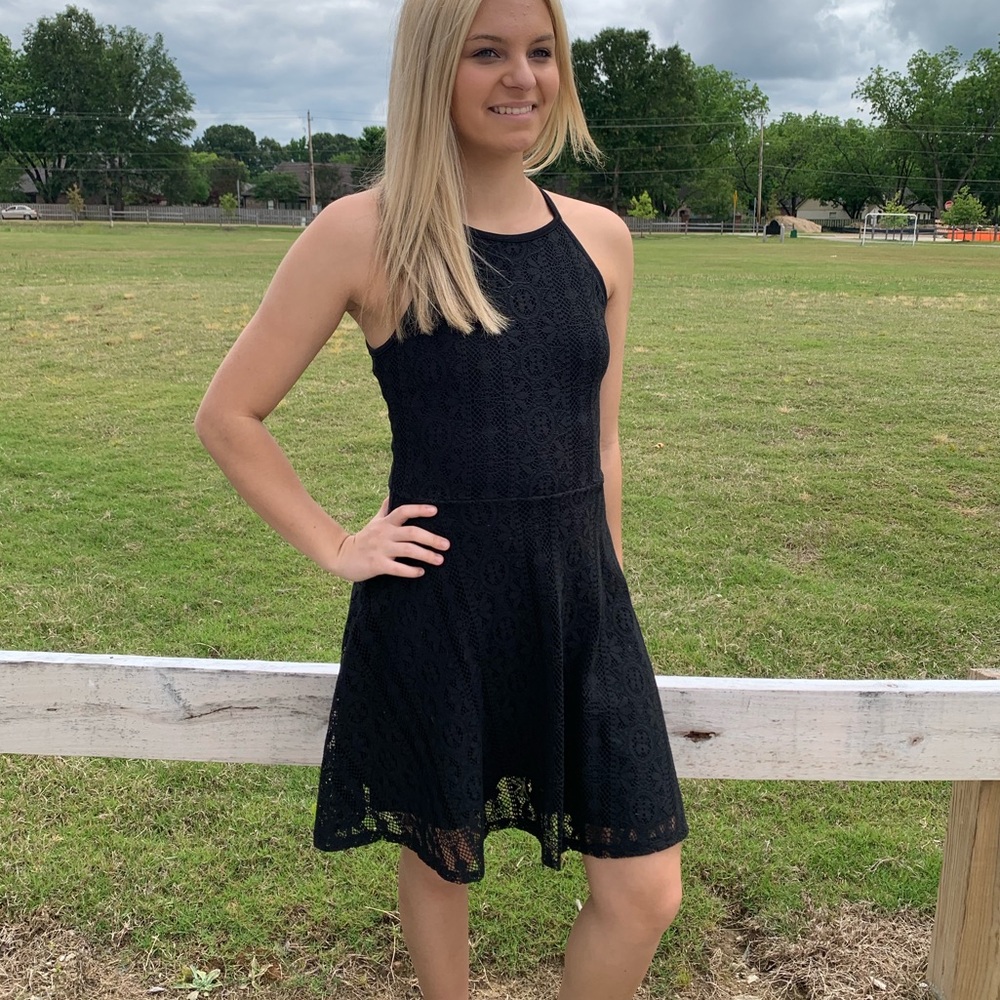 MOSSIMO Sleeveless Halter Dress Crochet Lace Black - Picture 2 of 5